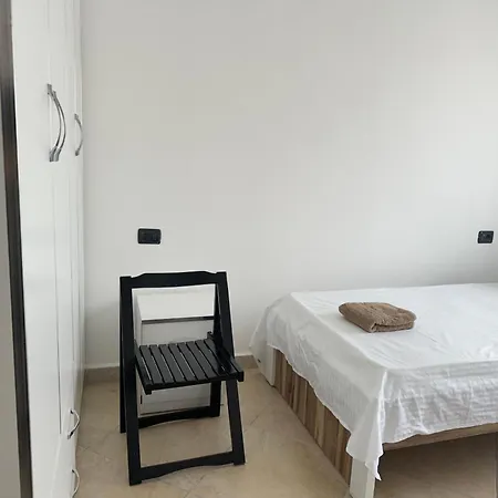 홈스테이 Durres Beach Home Durrës